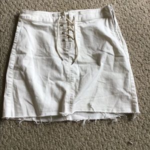 J CREW DENIM SKIRT GUC SZ 28 TIE FRONT SIDE ZIP